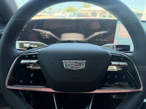 Used 2024 Cadillac Lyriq Sport AWD/4WD image 28