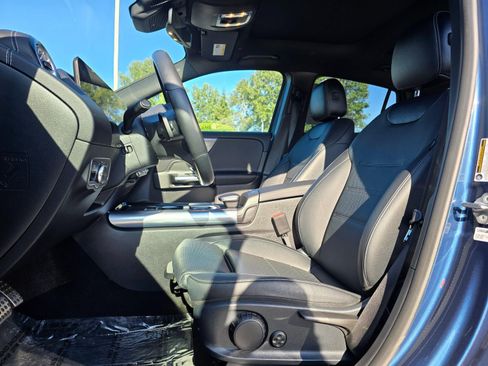 Used 2022 Mercedes-Benz GLA 250 4MATIC image 12