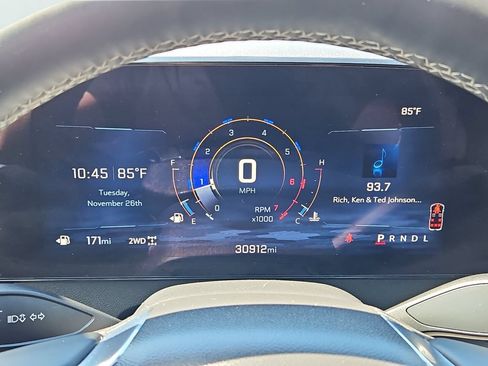Certified 2025 Chevrolet Traverse LT AWD/4WD image 32