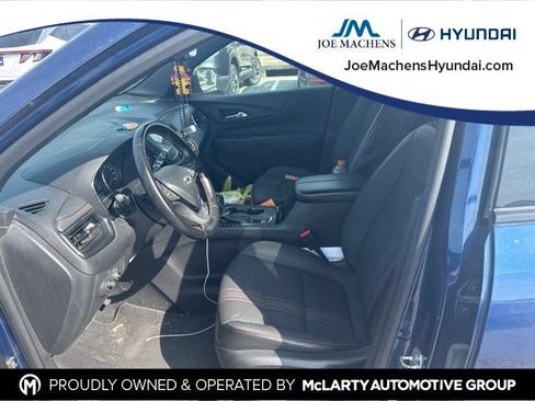 Used 2023 Chevrolet Equinox RS FWD image 9