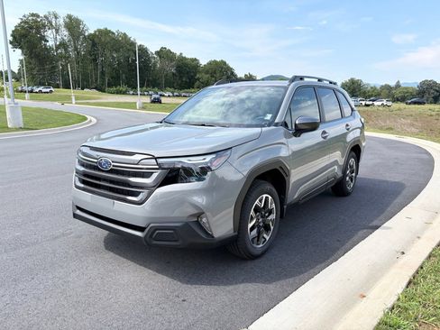 New 2026 Subaru Forester Premium AWD/4WD image 3