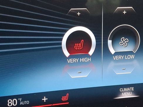 Certified 2024 BMW 330i xDrive Sedan w/ Premium Package image 25