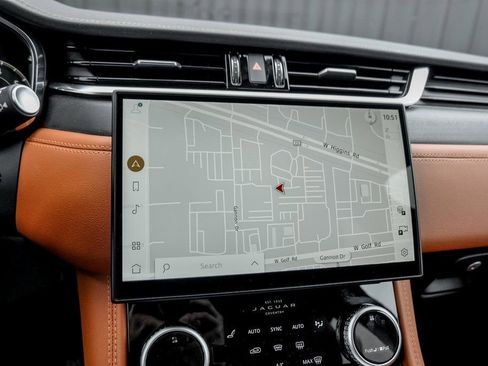 New 2026 Jaguar F-PACE R-Dynamic S image 13