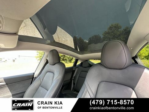 Used 2023 Tesla Model Y Long Range AWD/4WD image 3