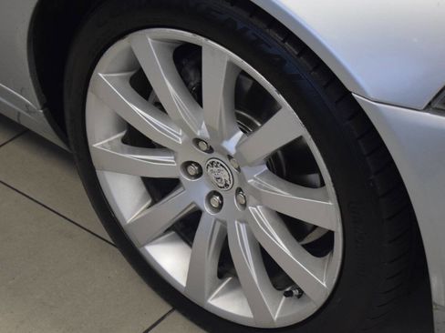 Used 2007 Jaguar XK Convertible image 13