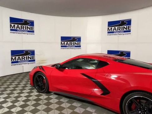 Used 2020 Chevrolet Corvette Stingray Preferred Cpe w/ 2LT Preferred Equipment Group RWD image 8