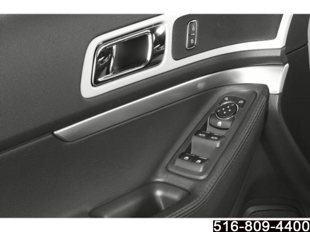 Used 2015 Ford Explorer XLT w/ Equipment Group 202A AWD/4WD image 19