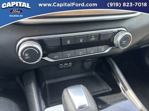 Used 2024 Nissan Altima 2.5 SV image 28