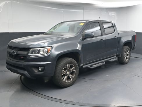 Used 2017 Chevrolet Colorado Z71 image 4
