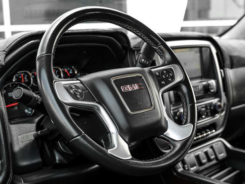 Used 2019 GMC Sierra 2500 SLT w/ Duramax Plus Package AWD/4WD image 15
