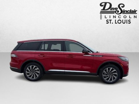 New 2025 Lincoln Aviator AWD w/ Equipment Group 101A image 4