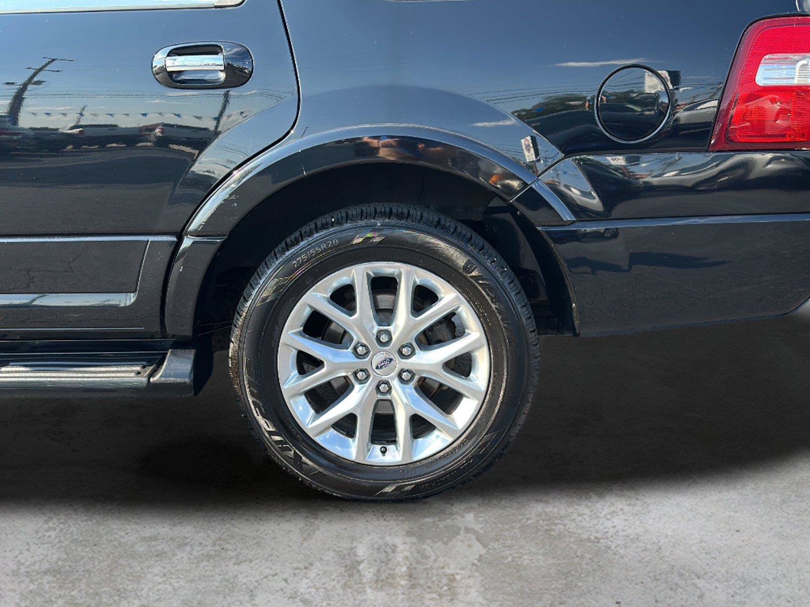 Used 2017 Ford Expedition Limited AWD/4WD image 30