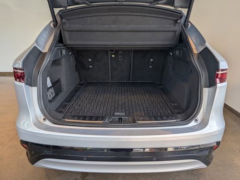 Used 2023 Jaguar F-PACE S image 5