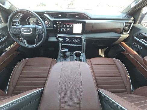 Used 2025 GMC Sierra 1500 Denali Ultimate image 28