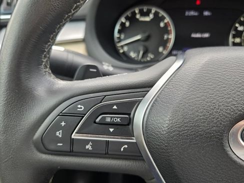 Used 2021 INFINITI QX50 Luxe AWD/4WD image 25