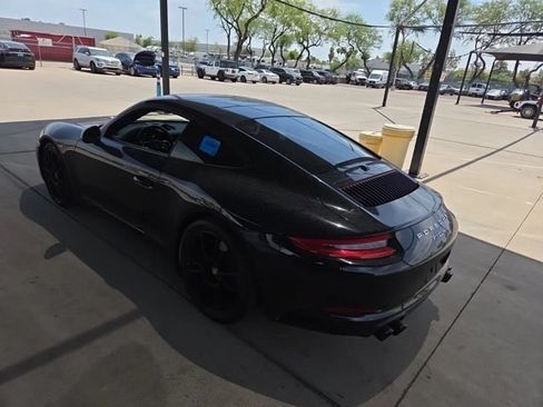 Used 2017 Porsche 911 Carrera RWD image 3