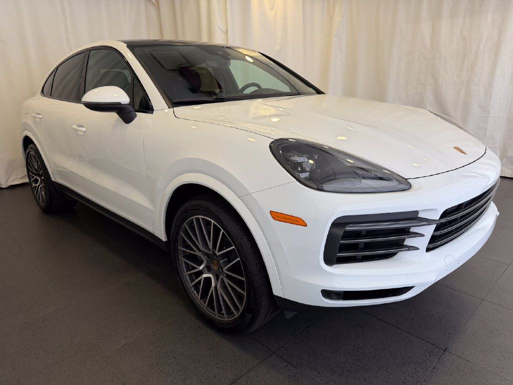Certified 2022 Porsche Cayenne Platinum Edition AWD/4WD image 7