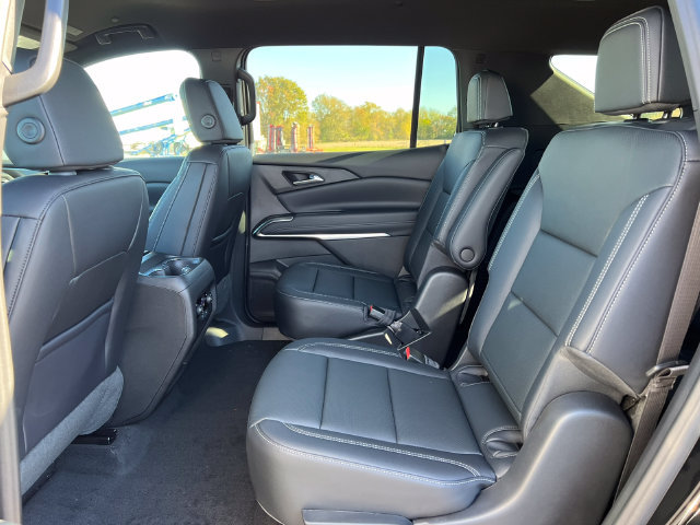New 2027 Chevrolet Traverse LT AWD/4WD image 5