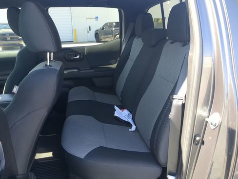 Used 2023 Toyota Tacoma TRD Off-Road image 21