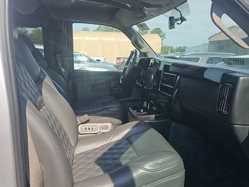 Used 2023 GMC Savana 2500 RWD image 14