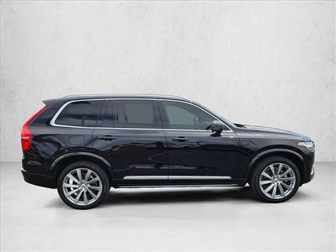Used 2023 Volvo XC90 B6 Plus w/ Protection Package Premier AWD/4WD image 4