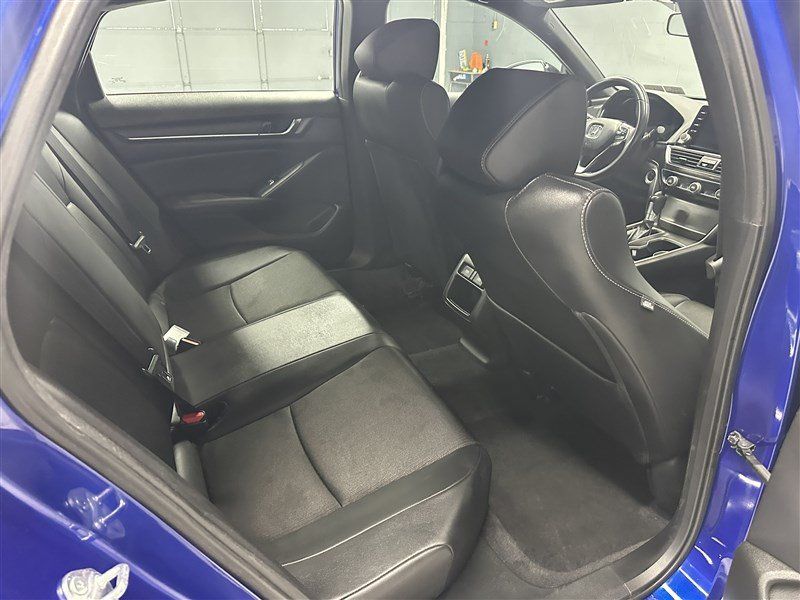 Used 2021 Honda Accord Sport image 12