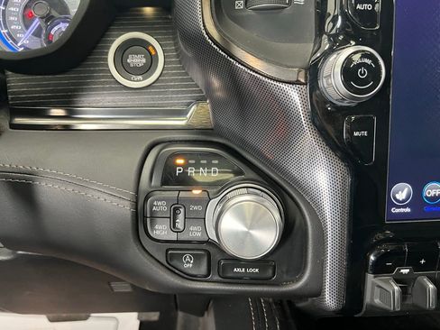 Used 2021 RAM 1500 Limited image 10