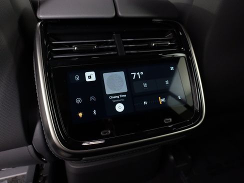 Used 2023 Rivian R1S Adventure AWD/4WD image 40