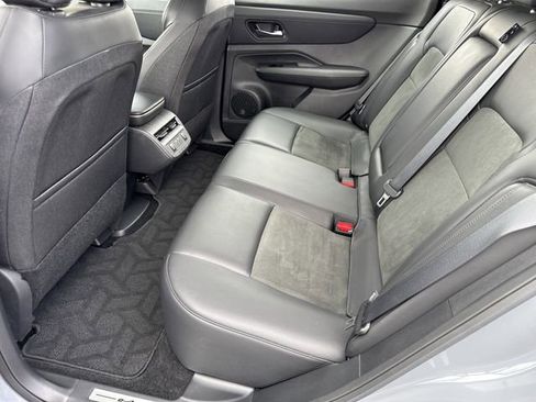 Certified 2024 Nissan Ariya AWD image 12