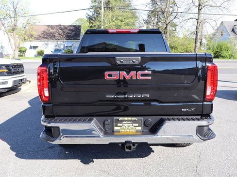 Used 2026 GMC Sierra 1500 SLT image 6