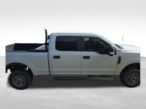 Used 2019 Ford F250 XL w/ Power Equipment Group AWD/4WD image 9