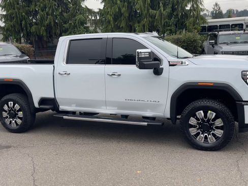 New 2026 GMC Sierra 3500 Denali w/ Denali Reserve Package AWD/4WD image 78