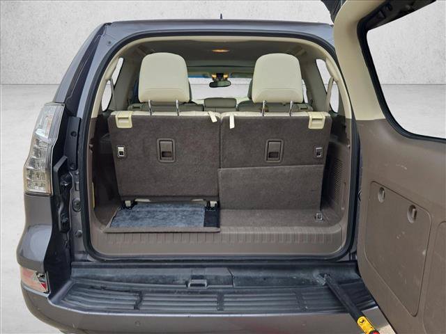 Used 2015 Lexus GX 460 w/ Premium Package AWD/4WD image 6