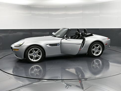 Used 2001 BMW Z8 image 42