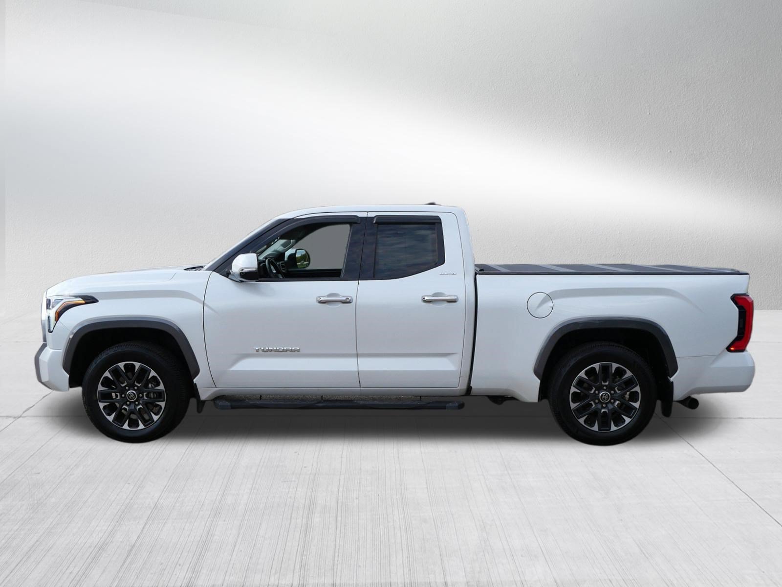 Used 2022 Toyota Tundra Limited AWD/4WD image 4