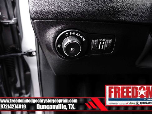 Used 2020 Jeep Compass Latitude image 24