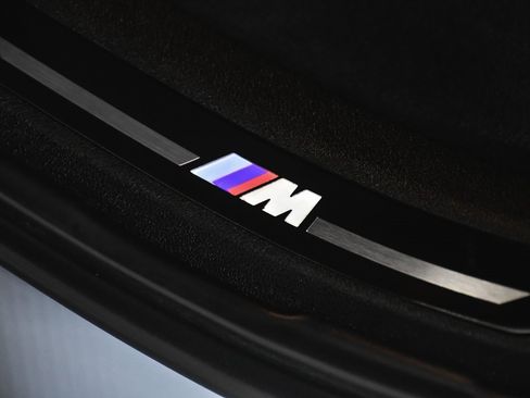 Used 2024 BMW X6 M Competition w/ Executive Package image 16