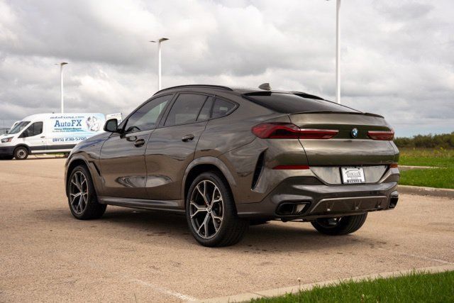 Used 2022 BMW X6 xDrive40i AWD/4WD image 5