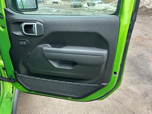 New 2025 Jeep Wrangler Rubicon AWD/4WD image 26