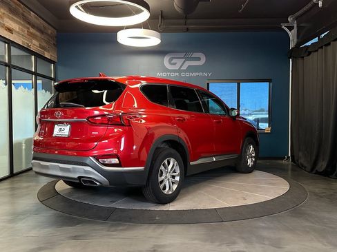 Used 2019 Hyundai Santa Fe SEL AWD/4WD image 3