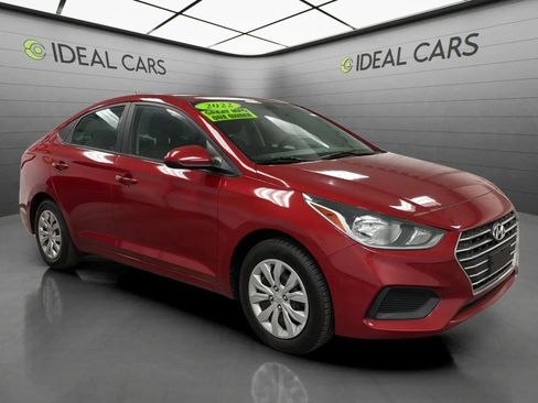 Used 2022 Hyundai Accent SE FWD image 3
