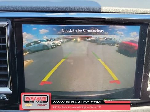 Used 2023 Chrysler Pacifica Touring-L FWD image 26