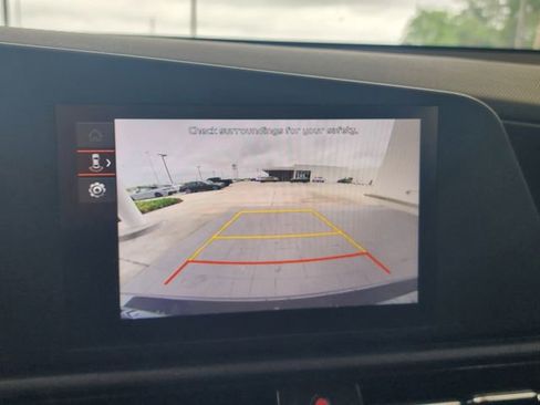 Used 2024 Kia Niro LX FWD image 30