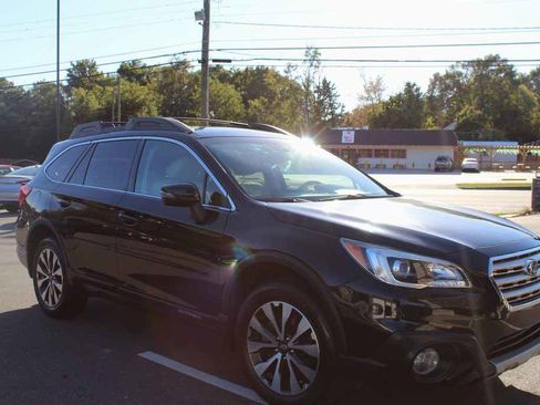 Used 2016 Subaru Outback 3.6R Limited image 3