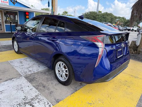 Used 2016 Toyota Prius Two FWD image 8