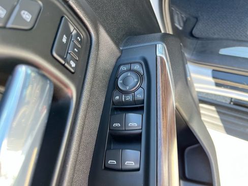 Used 2022 Chevrolet Silverado 2500 High Country AWD/4WD image 16
