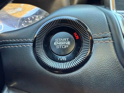 Certified 2022 Jeep Compass Limited image 49