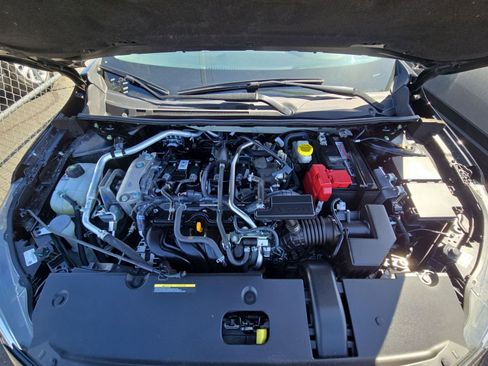 Used 2025 Nissan Sentra SV FWD image 36