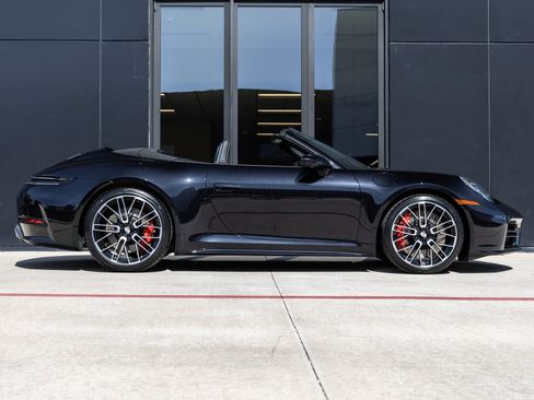 New 2026 Porsche 911 Carrera 4S image 13