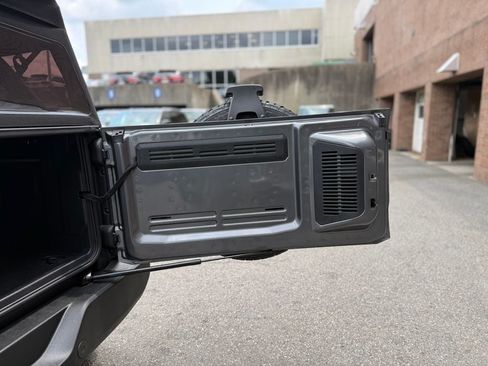 Used 2024 Ford Bronco Outer Banks AWD/4WD image 29